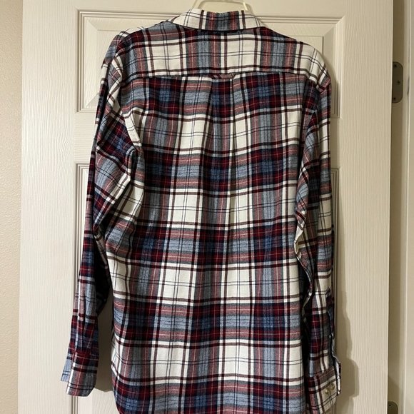 Men's IZOD Plaid Flannel - Picture 2 of 3